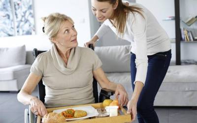 Aide au repas, un vrai plus dans le quotidien des seniors.  